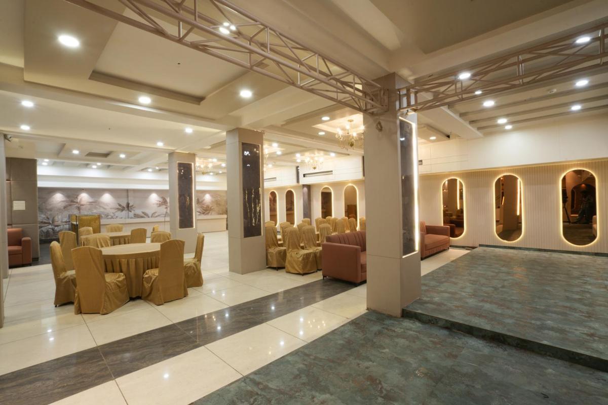Hotel Square 36 โกตา ภายนอก รูปภาพ